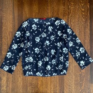 Carolina Herrera Floral Print Navy Blouse 3/4 sleeve tailored top size 6